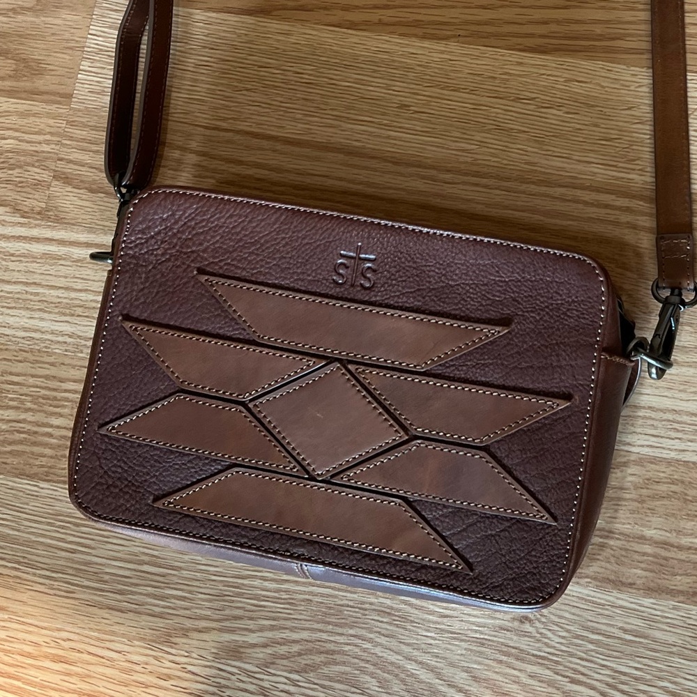 STS Crossbody